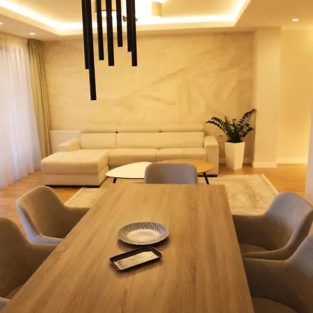 Brand New Lux Apartment *